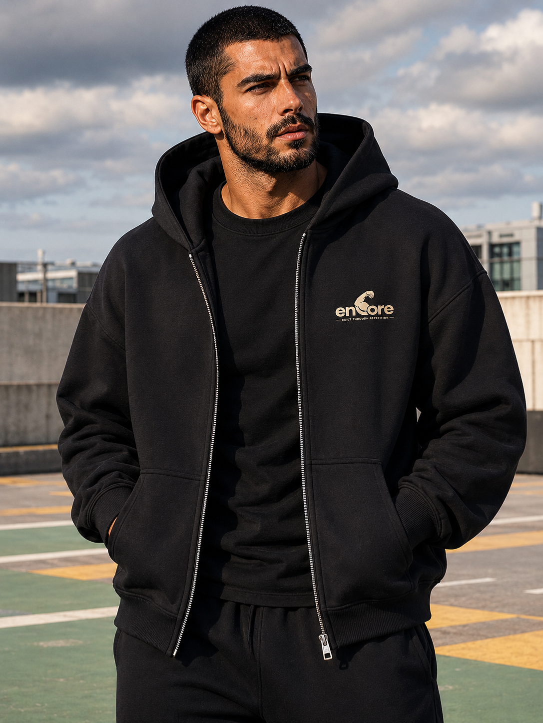 enCore,CoreFullZipHoodie,FullZipHoodie,HeavyweightHoodie,OversizedHoodie,PremiumHoodie,LuxuryStreetwear,MinimalStreetwear,DropShoulder,UnisexHoodie,CottonBlend,Athleisure,GymHoodie,PremiumEssentials